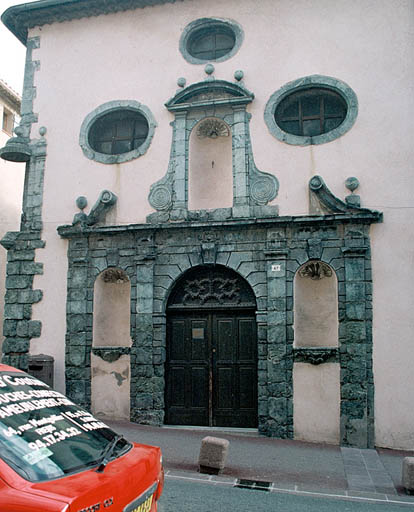 Façade de la chapelle.