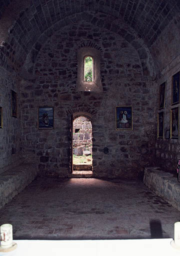 Nef vue du choeur.