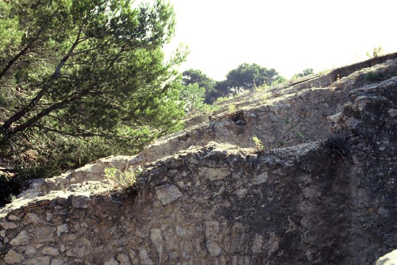 Couvrement de la citerne, grandes arcades.