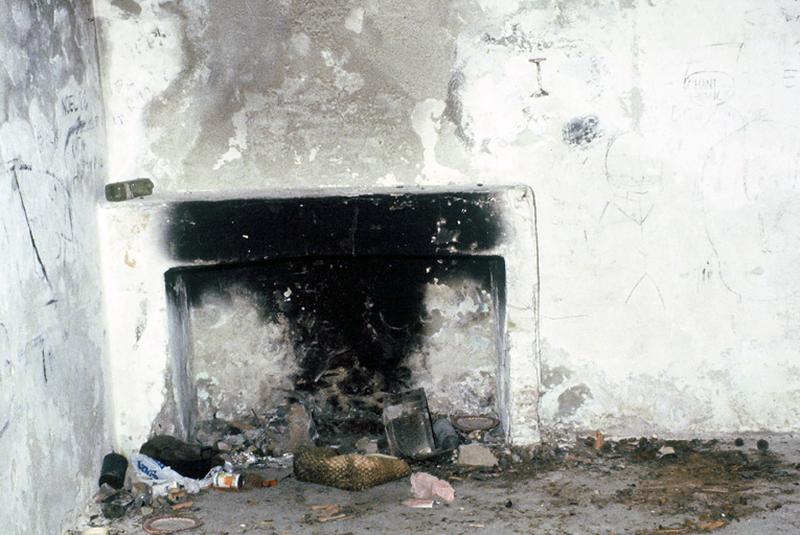 Intérieur des bâtiments, une salle, détail.