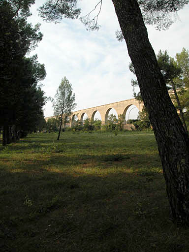 Vue générale, aqueduc.