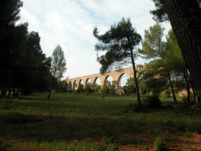 Vue générale, aqueduc.