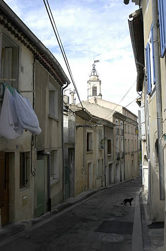 Rue du Berteuil, du sud vers le nord, clocher des Cordeliers.