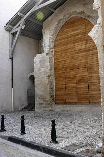 Chevet de l'église, rue du Berteuil, côté sud.