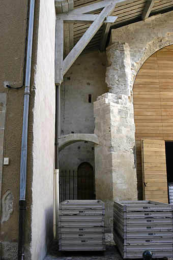 Chevet de l'église, rue du Berteuil, côté sud.