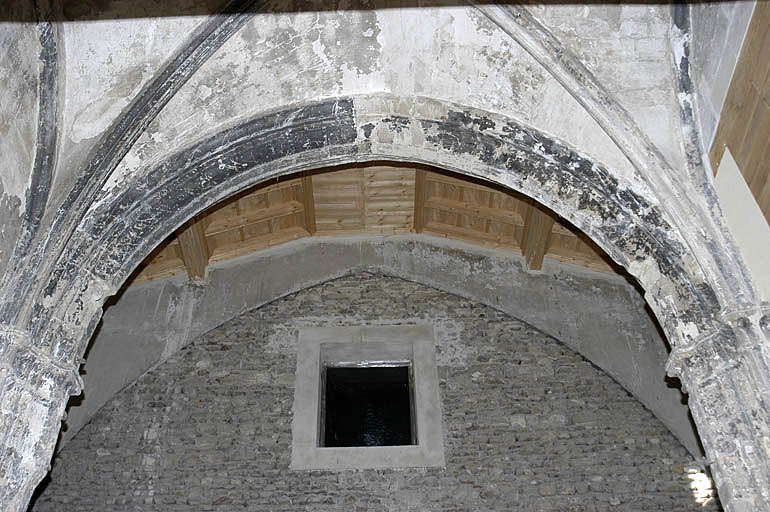 Nef, sixième travée, vue depuis le choeur.