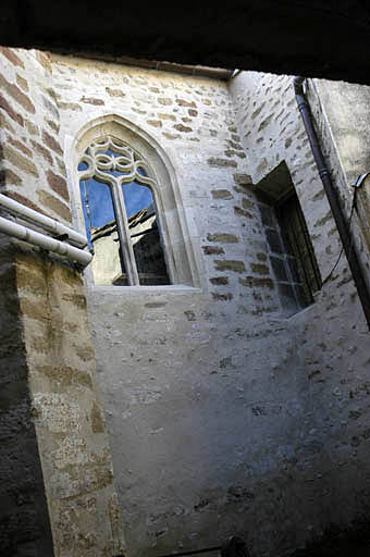 Baie dans le mur sud.