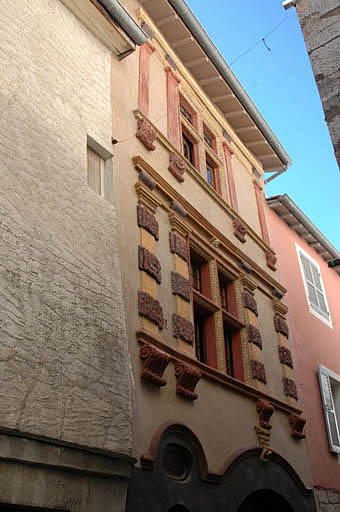 Façade.