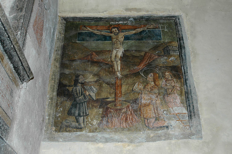 Traces de peinture murale : Crucifixion.