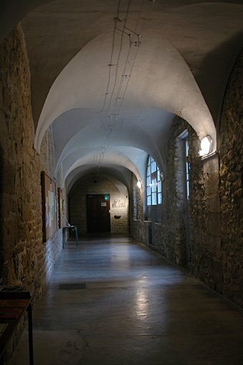 Cloître, galerie ouest.