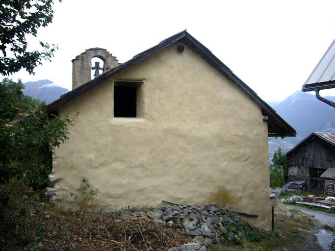 Façade ouest, avec la fenêtre du comble.