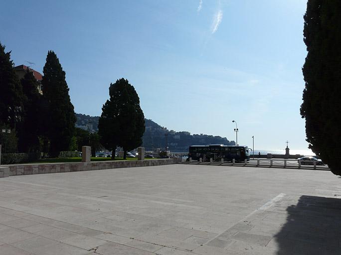 L'esplanade vue vers la mer en direction du sud-est.