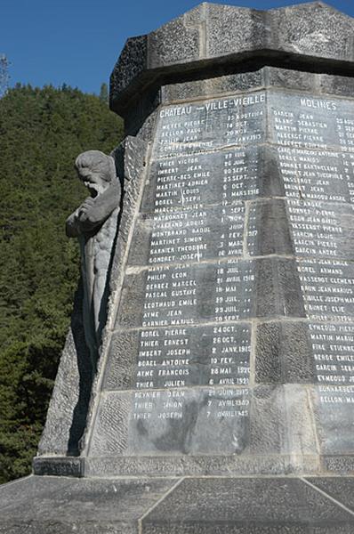 Vue d'une des faces de l'octogone, liste des morts de Château-Ville-Vieille.