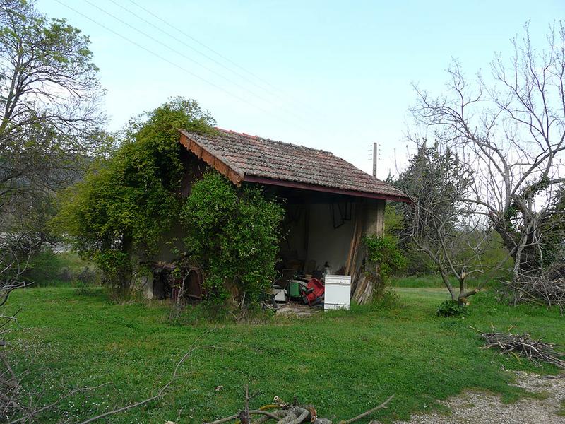 Partie Ouest du parc, remise près de la maison du canal.