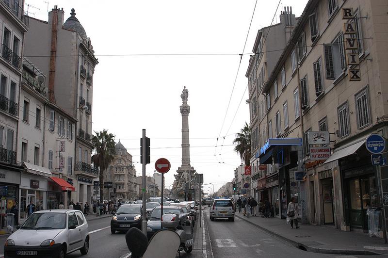 Vue générale du monument depuis la rue de Rome.