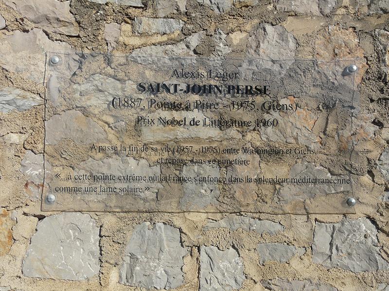 Tombe de Saint-John Perse