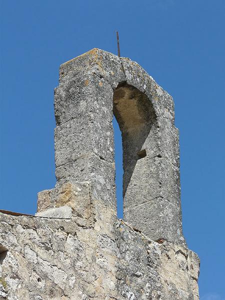 Campanile sur le chevet.