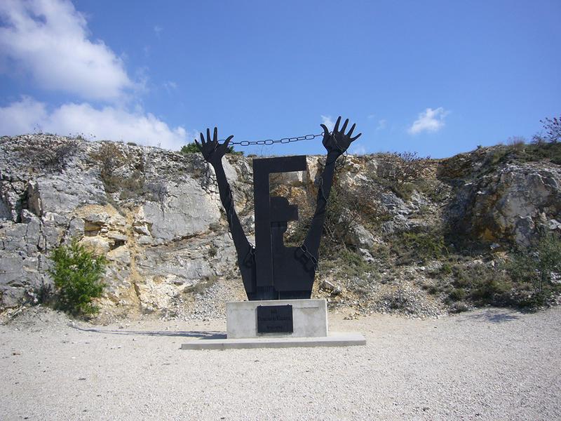 Monument commémoratif aux déportés de Vaucluse