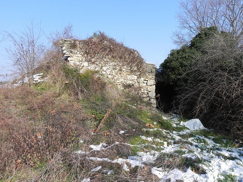 Vue extérieure de la glacière.