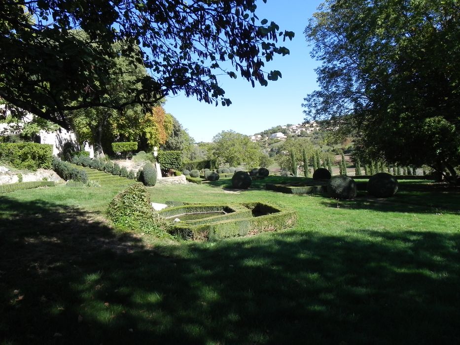 vue partielle du parc sud en direction du Sud-Est