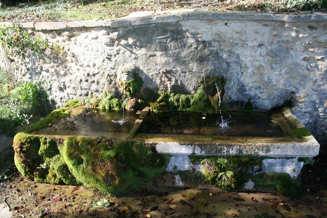 lavoir ou fontaine d’Hercule