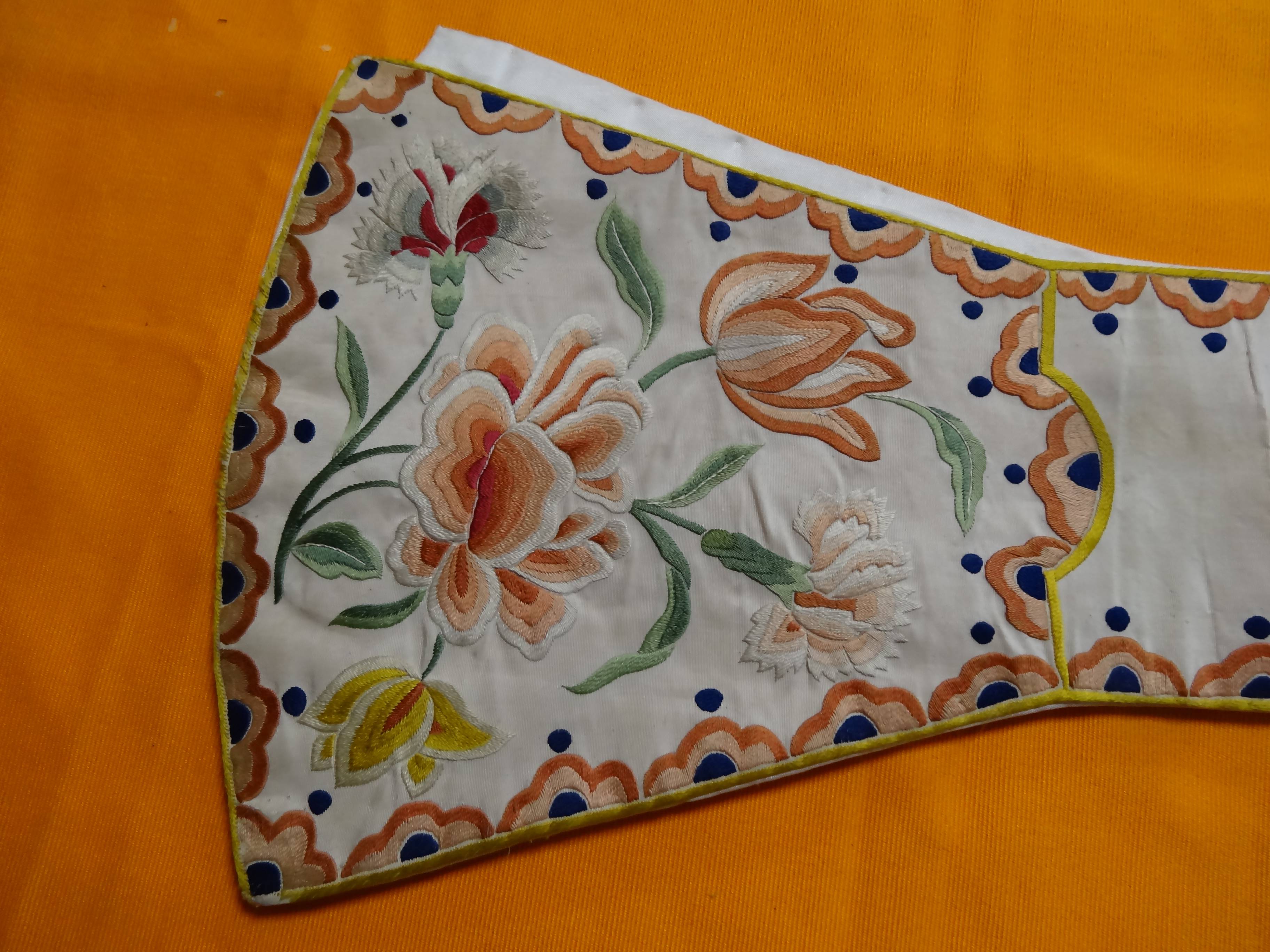 Manipule ornée de motifs "à l'indienne", extrémité