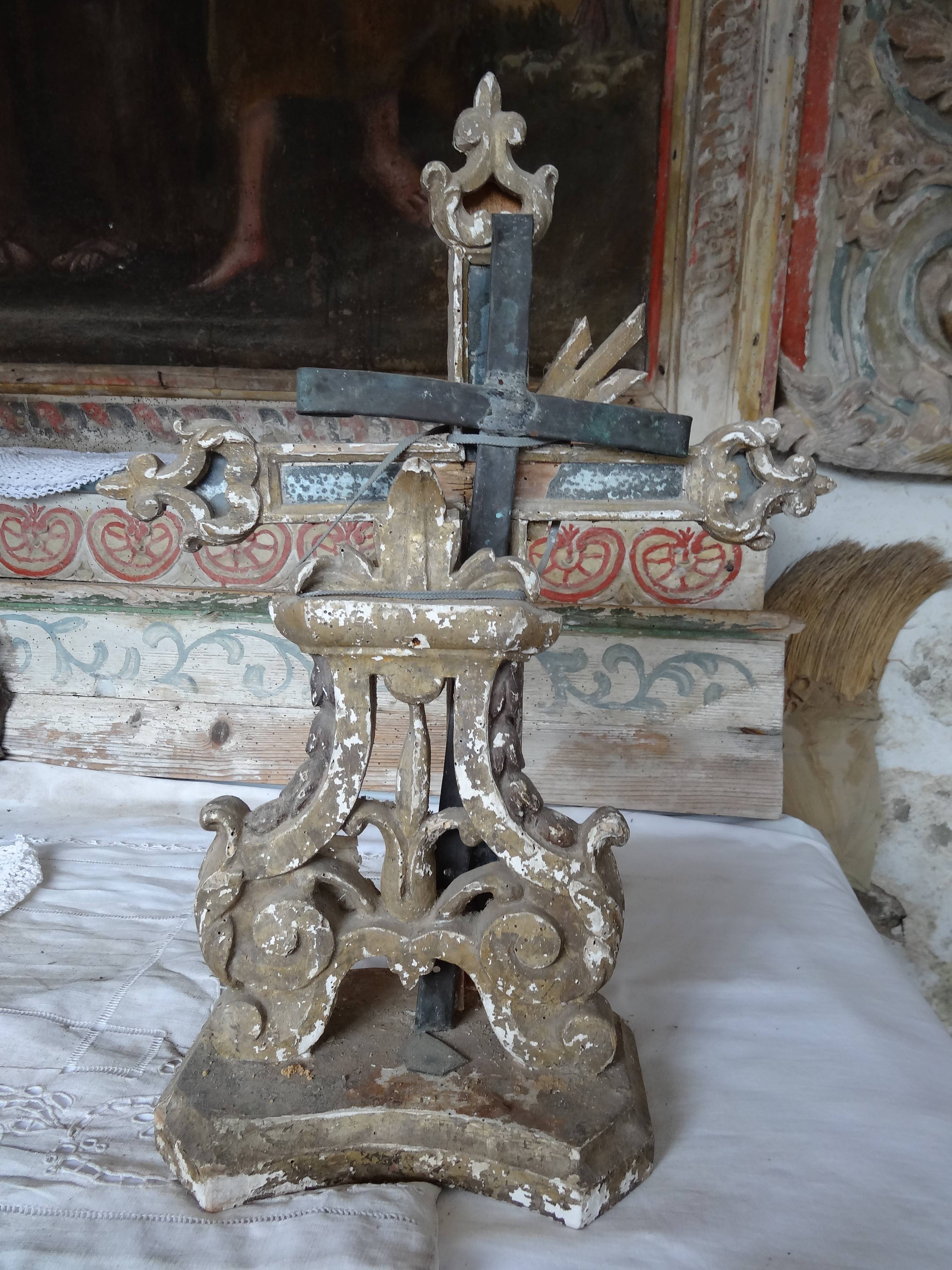croix d'autel - © Ministère de la Culture (France), Direction Régionale des Affaires Culturelles de Provence-Alpes-Côte d'Azur – Tous droits réservés