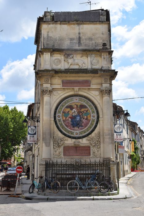 vue générale de la fontaine