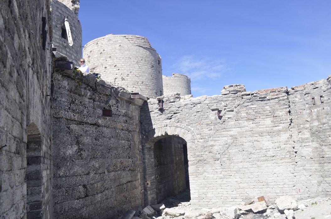 fort, vue partielle