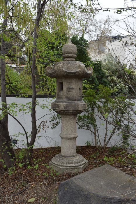 jardin japonais, lanterne