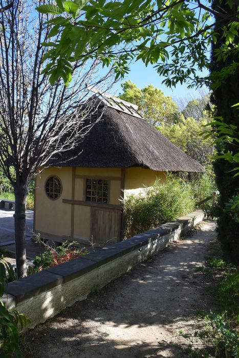 parc, chaumière