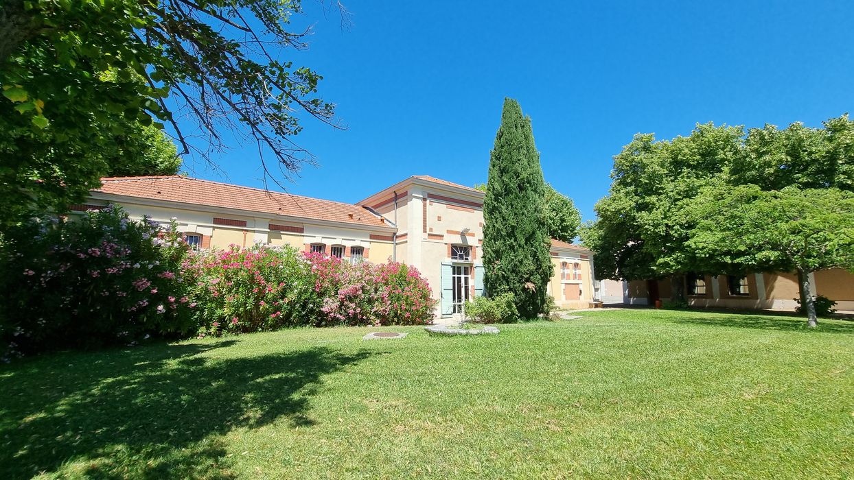 bâtiment des anciens bains généraux