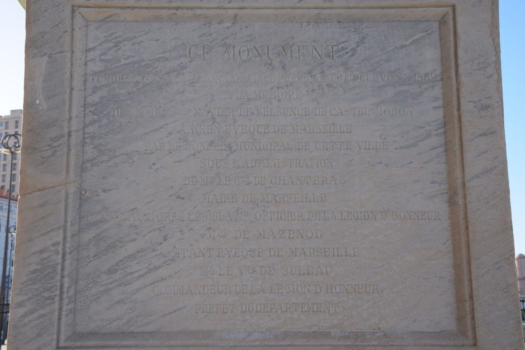 détail de la plaque commémorative