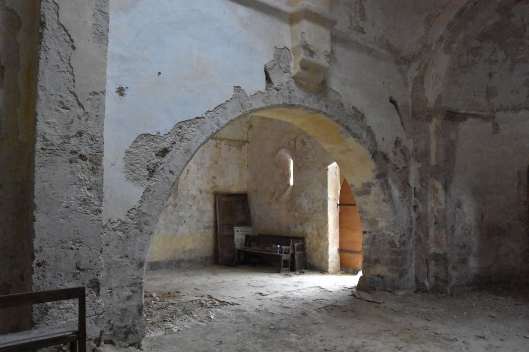 espace intérieur, vue partielle