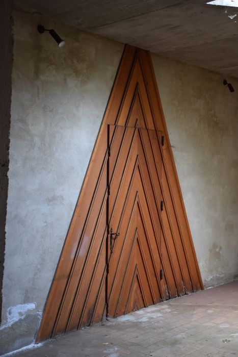 confessionnal, porte d’accès