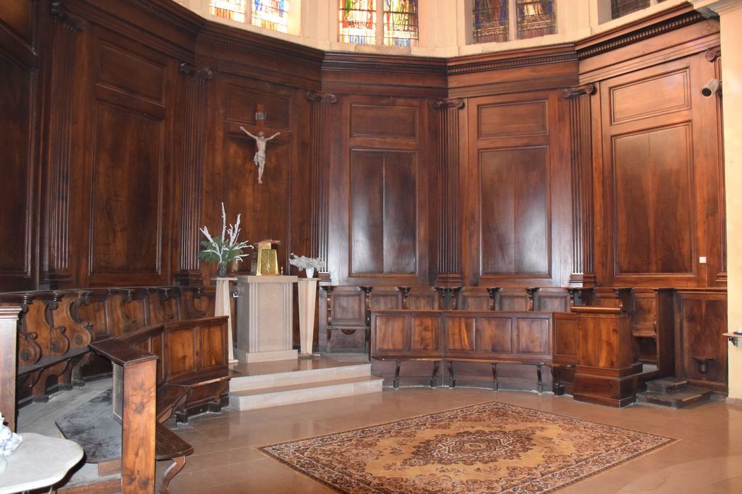 lambris de revêtement du choeur