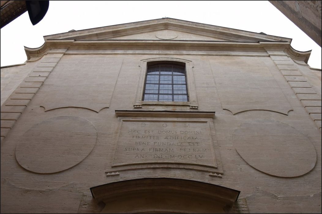 façade est, vue partielle