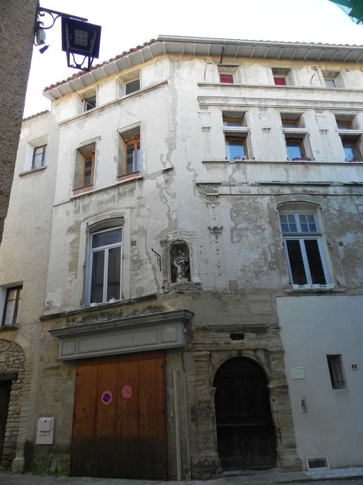 façade sur rue