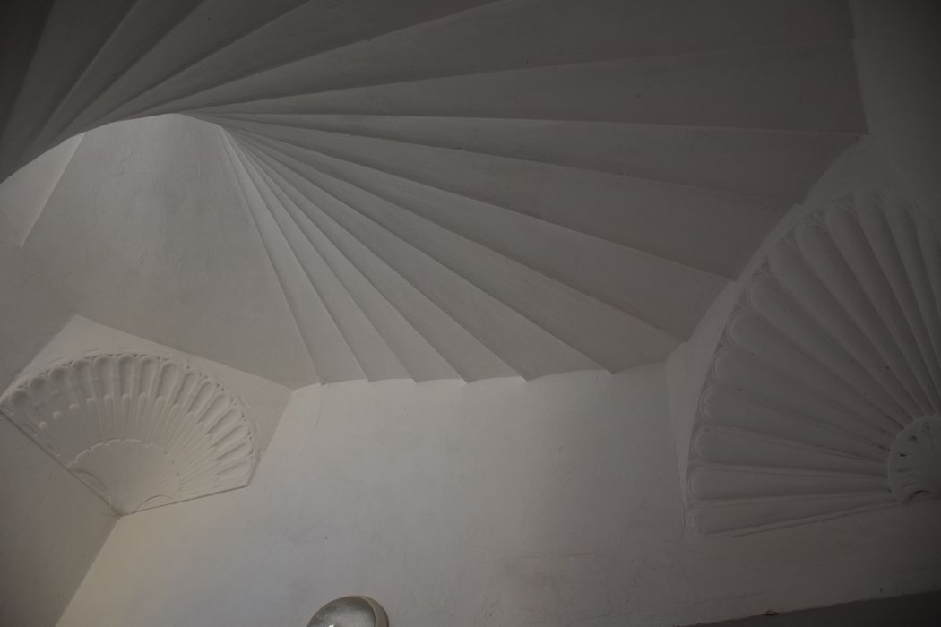 escalier à vis, détail du décor