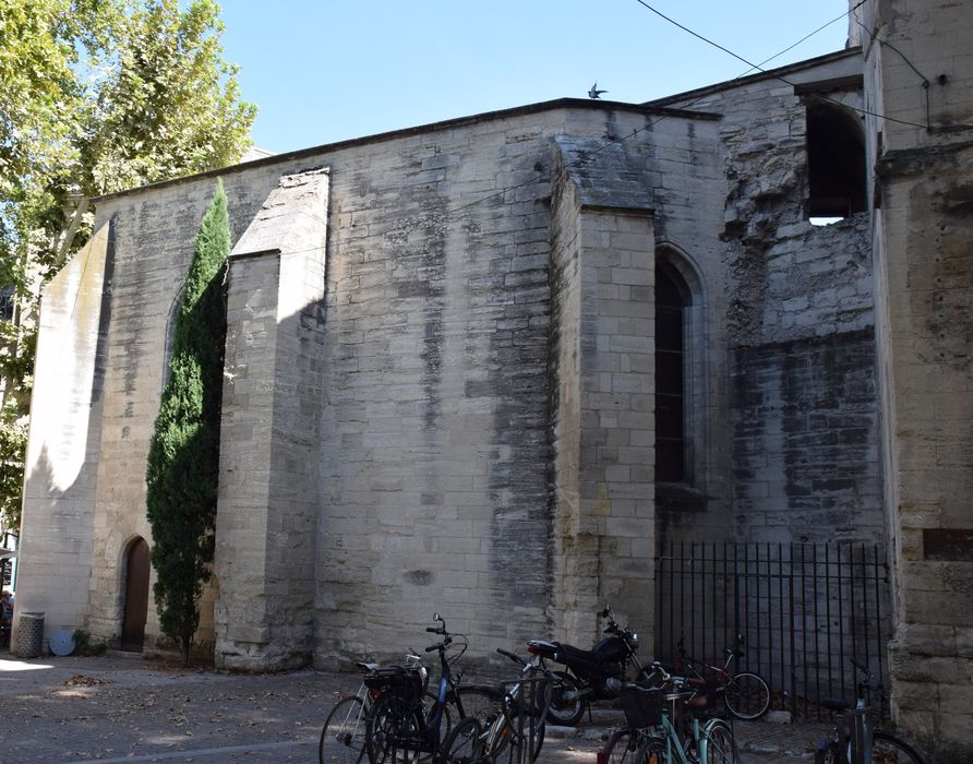 vue partielle des bâtiments