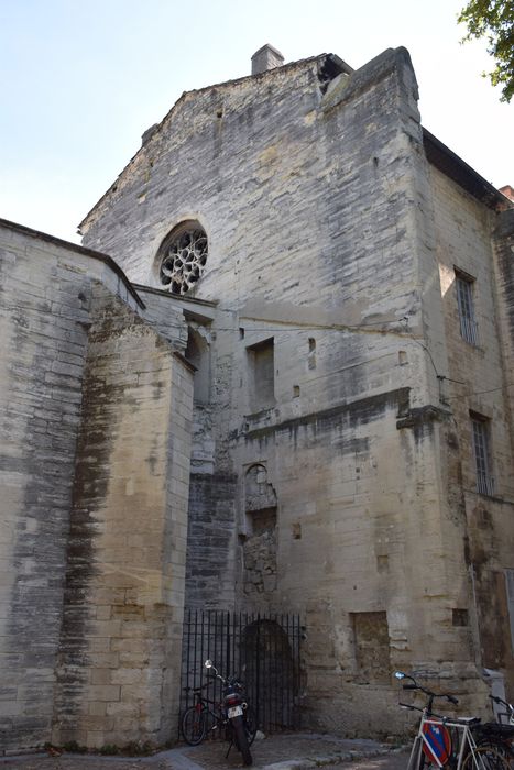 vue partielle des bâtiments