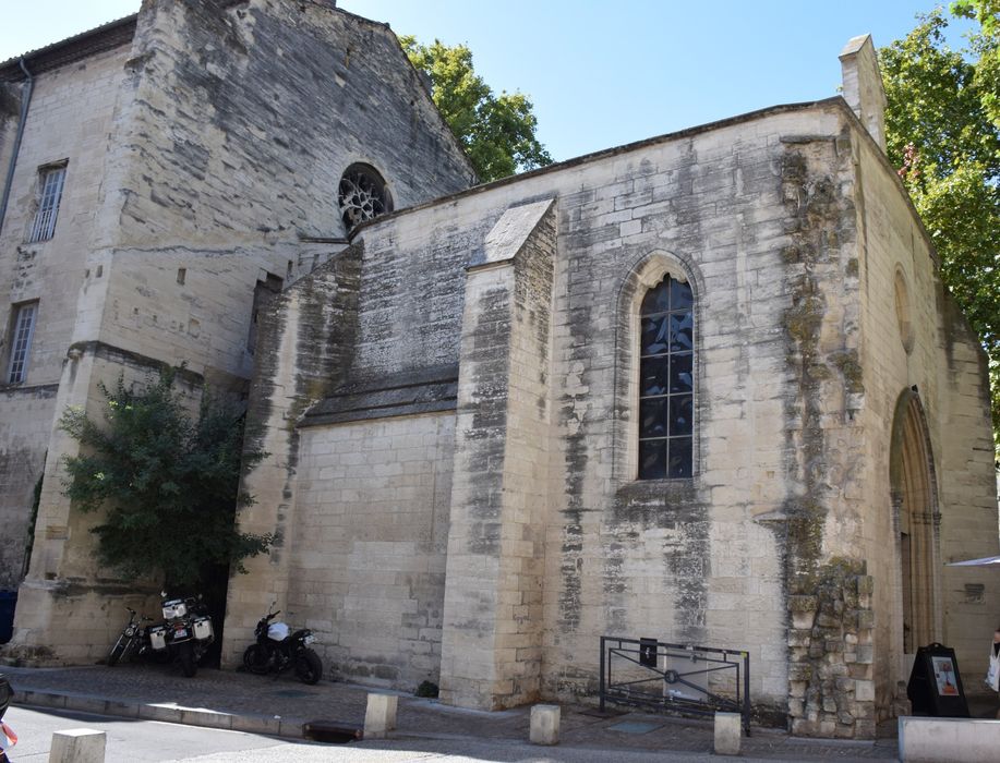 vue partielle des bâtiments