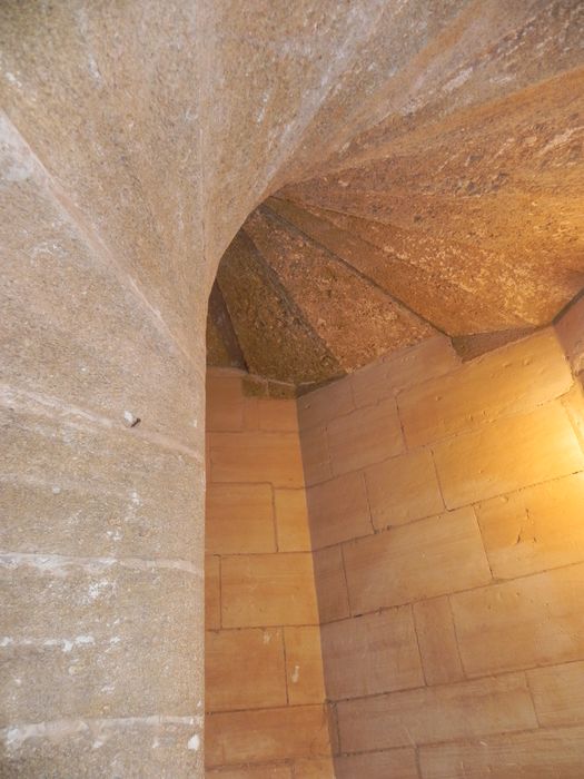 escalier, détail du revers des marches