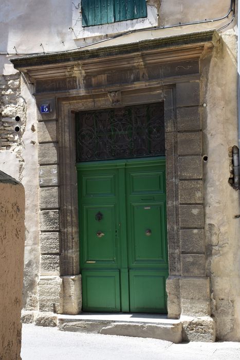 portail d’accès sur rue