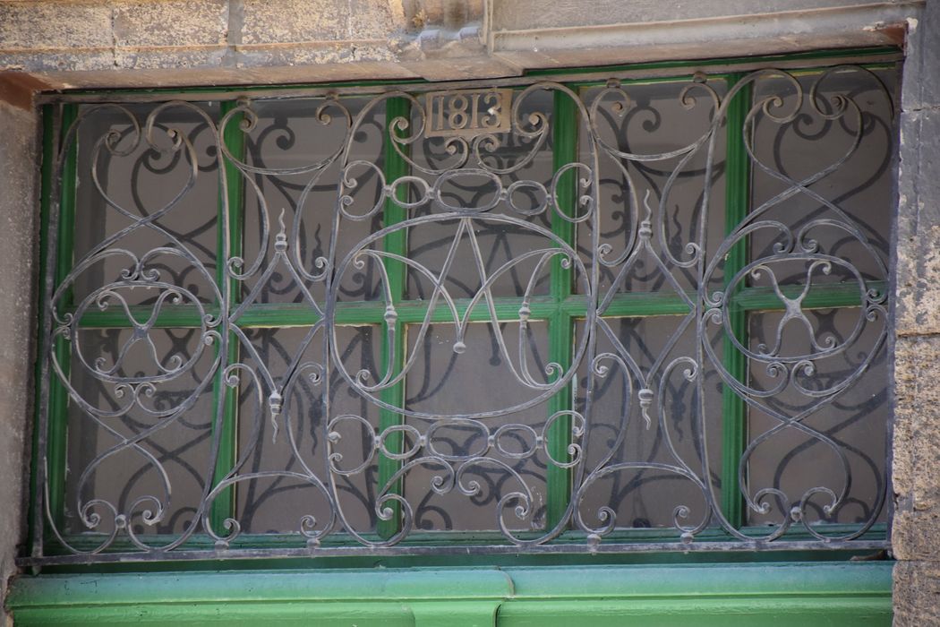 portail d’accès sur rue, détail de l’imposte
