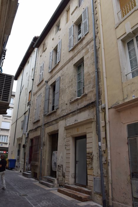 façade postérieure sur rue