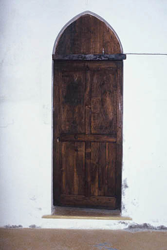 Porte d'accès à la sacristie sud.