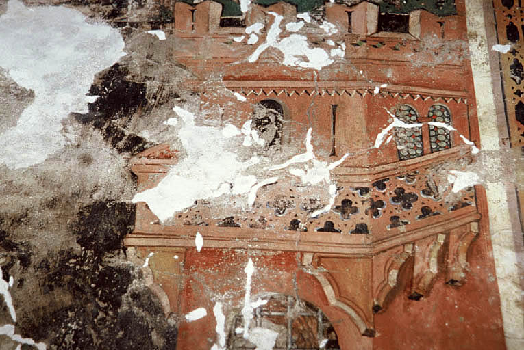 Pile nord-ouest de la croisée du transept, traces de décor peint.