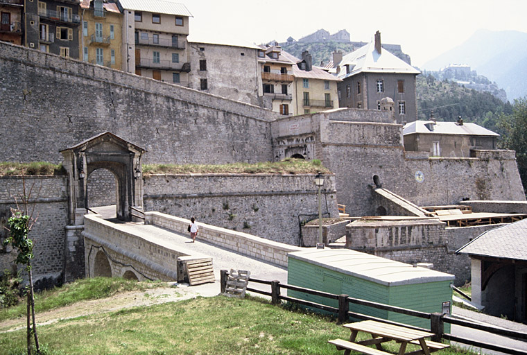 Porte d'Embrun.