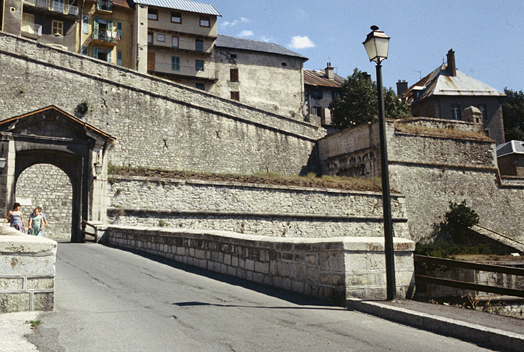 Porte d'Embrun.